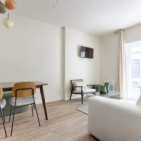 Alesia Remy Dumoncel Charming 1 Br-4p *