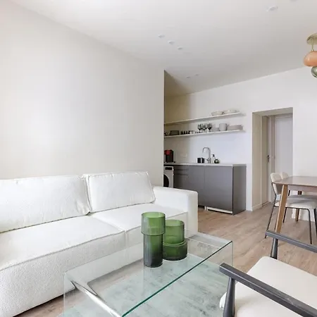 Апартаменты Alesia Remy Dumoncel Charming 1 Br-4p