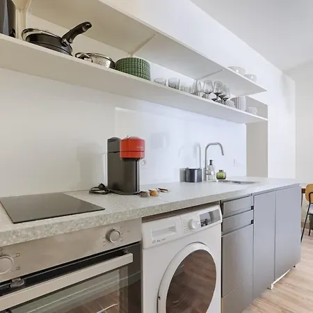 Alesia Remy Dumoncel Charming 1 Br-4p *