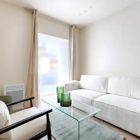 Alesia Remy Dumoncel Charming 1 Br-4p Париж